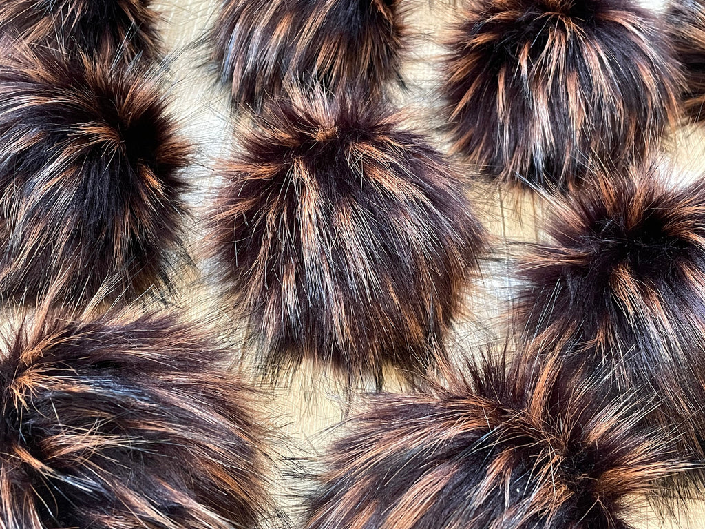 Toffee luxe faux fur pom pom