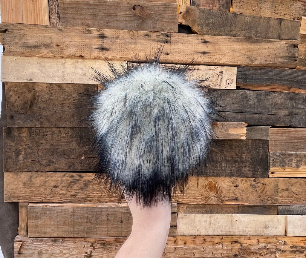 Navy tips luxe faux fur Pom
