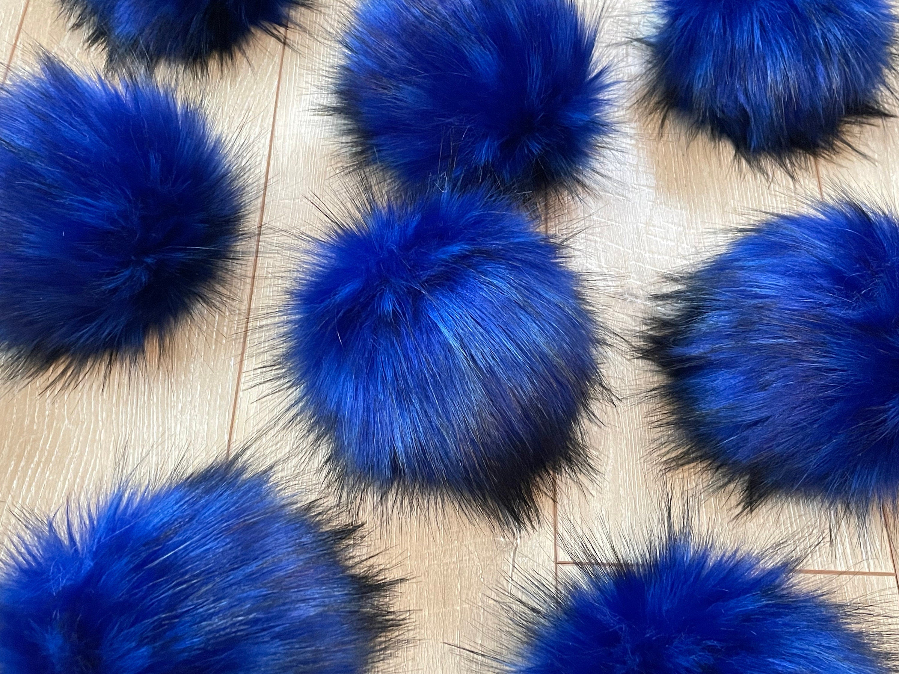 Sapphire luxe Pom
