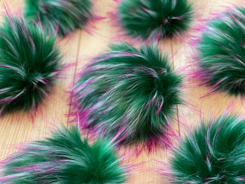 Esmeralda luxe Pom