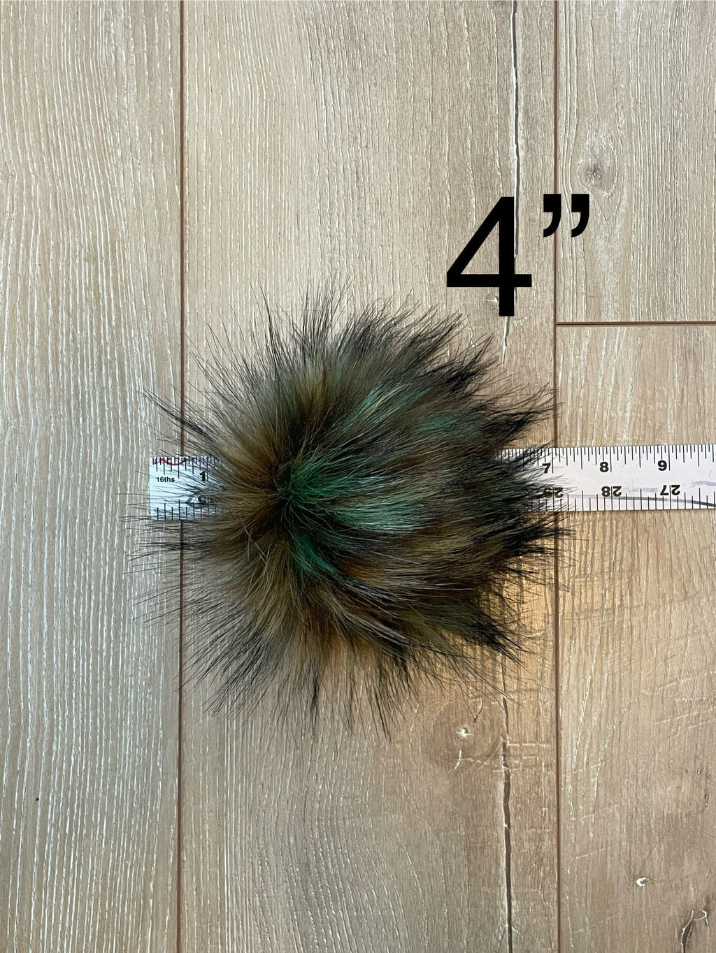 Moss luxe Pom