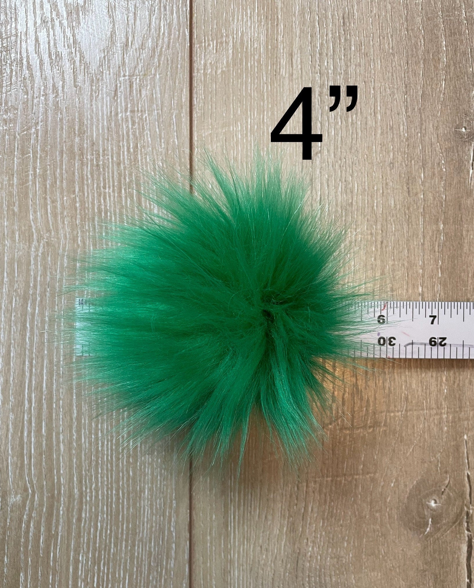 Kelly green Pom