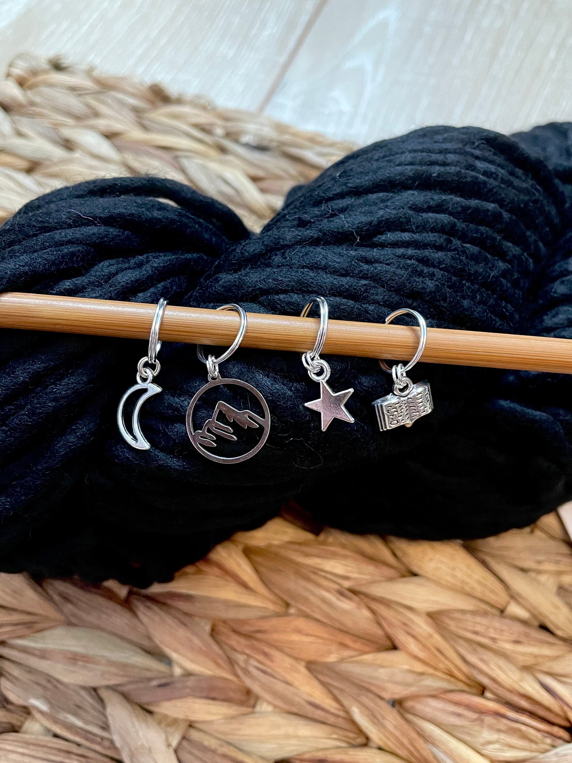 Acotar inspired stitch markers