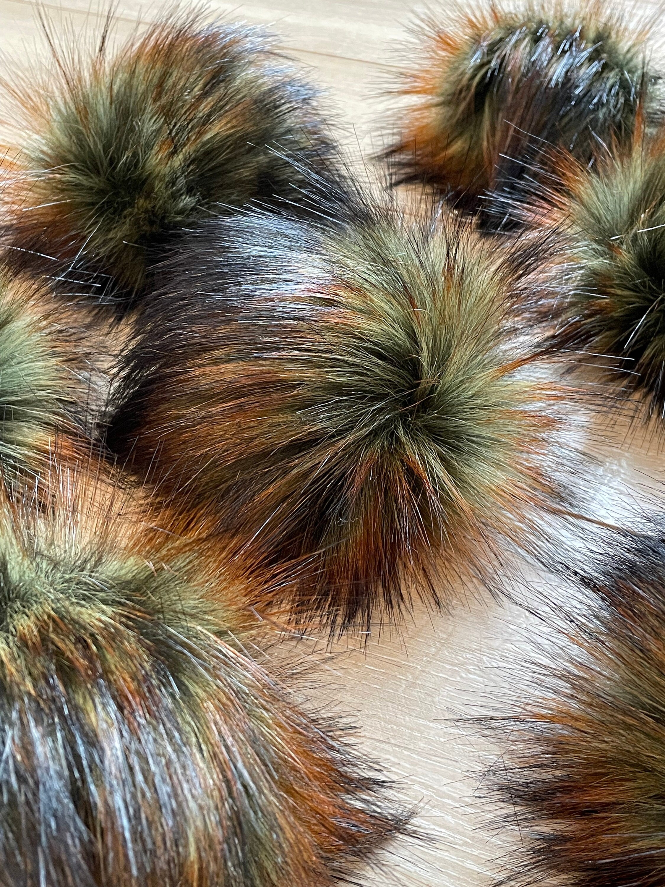 Weeping willow luxe Pom