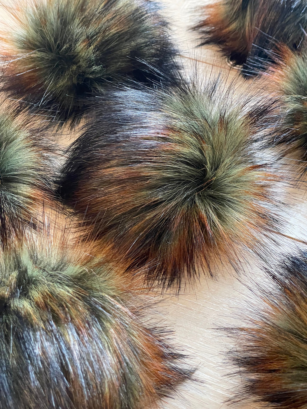 Weeping willow luxe Pom