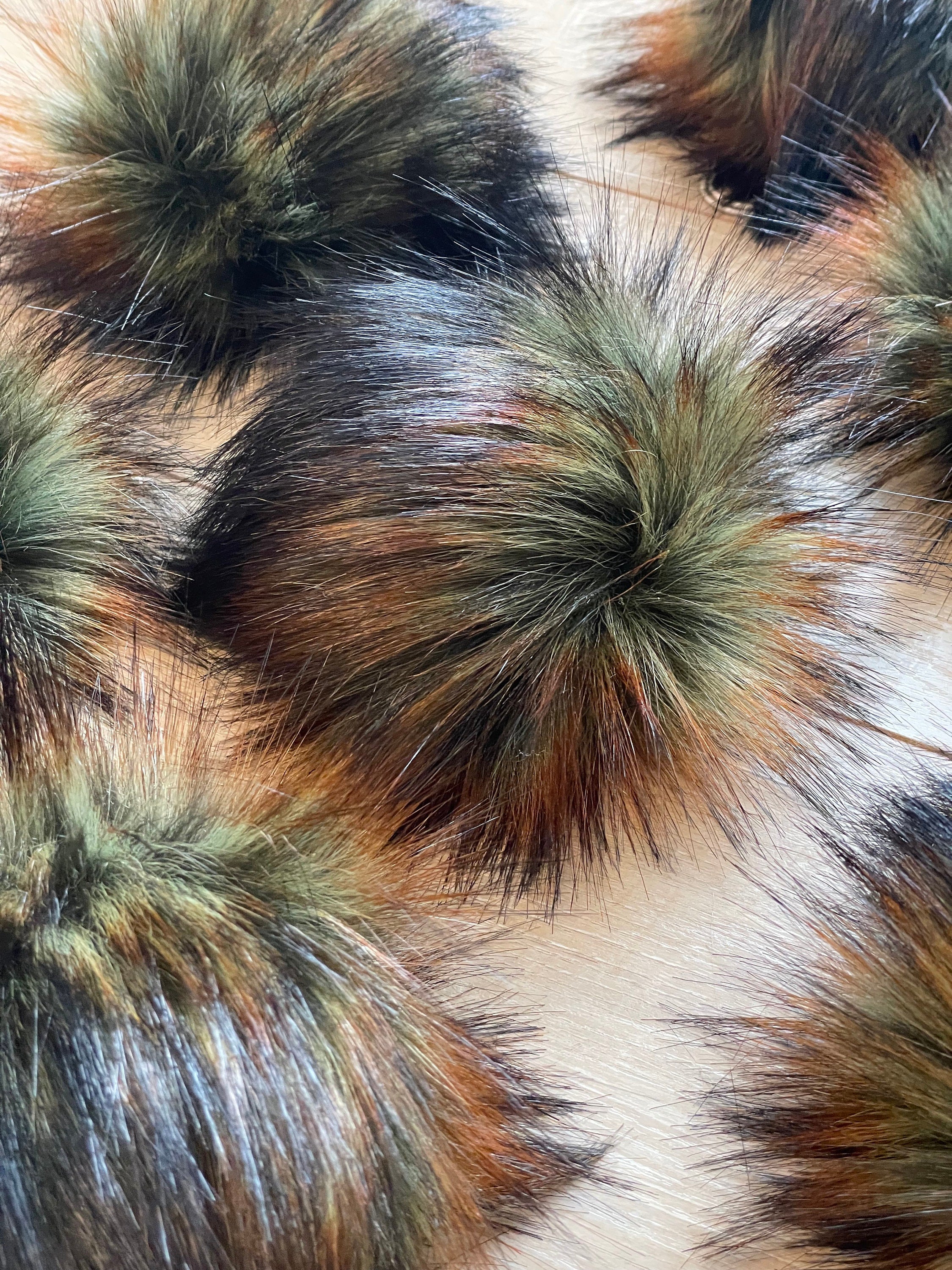 Weeping willow luxe Pom