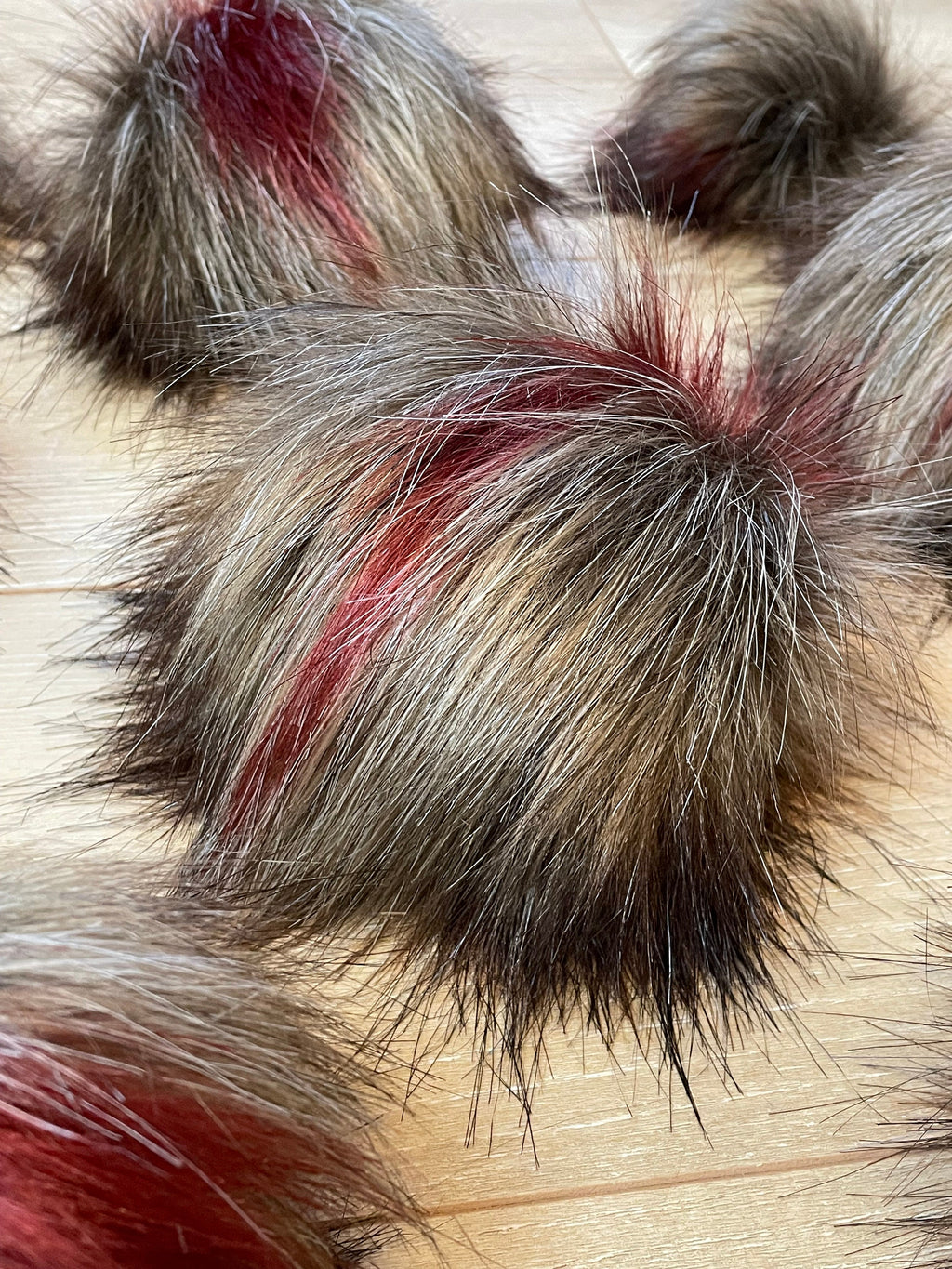 Redwood luxe faux fur Pom