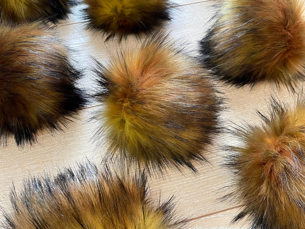 Autumn leaves luxe Pom