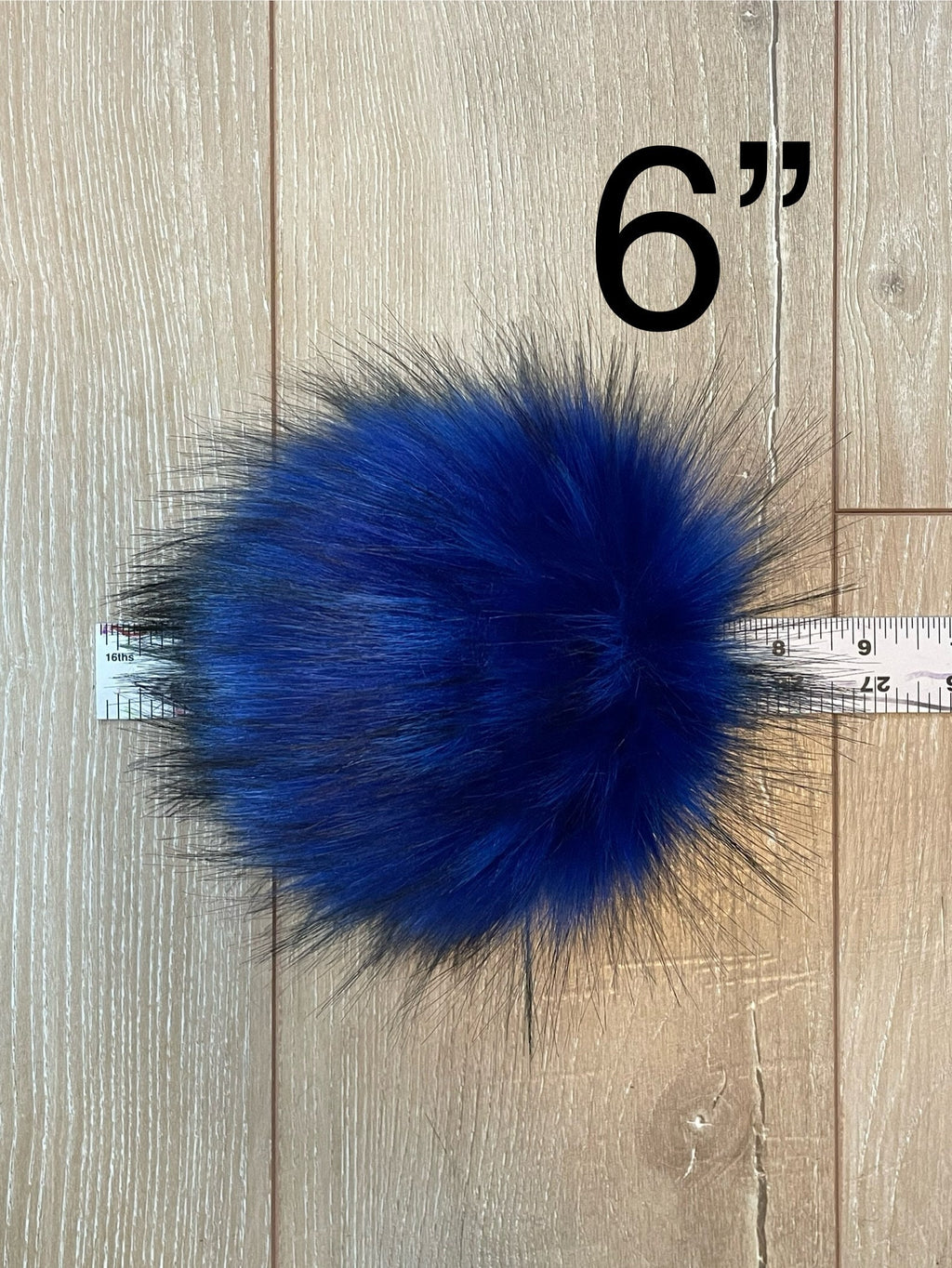 Sapphire luxe Pom
