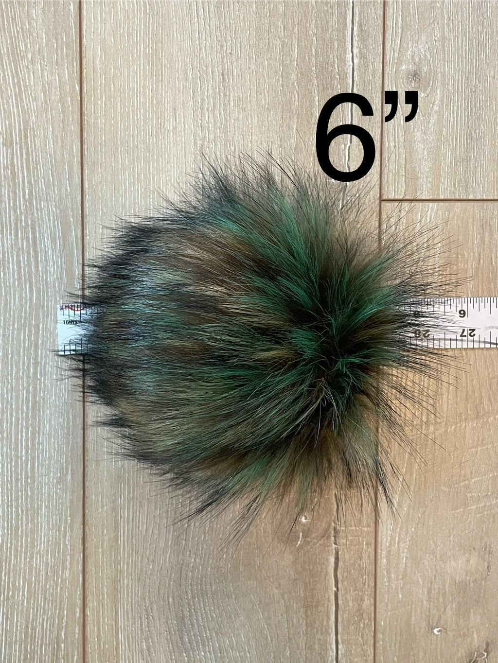 Moss luxe Pom