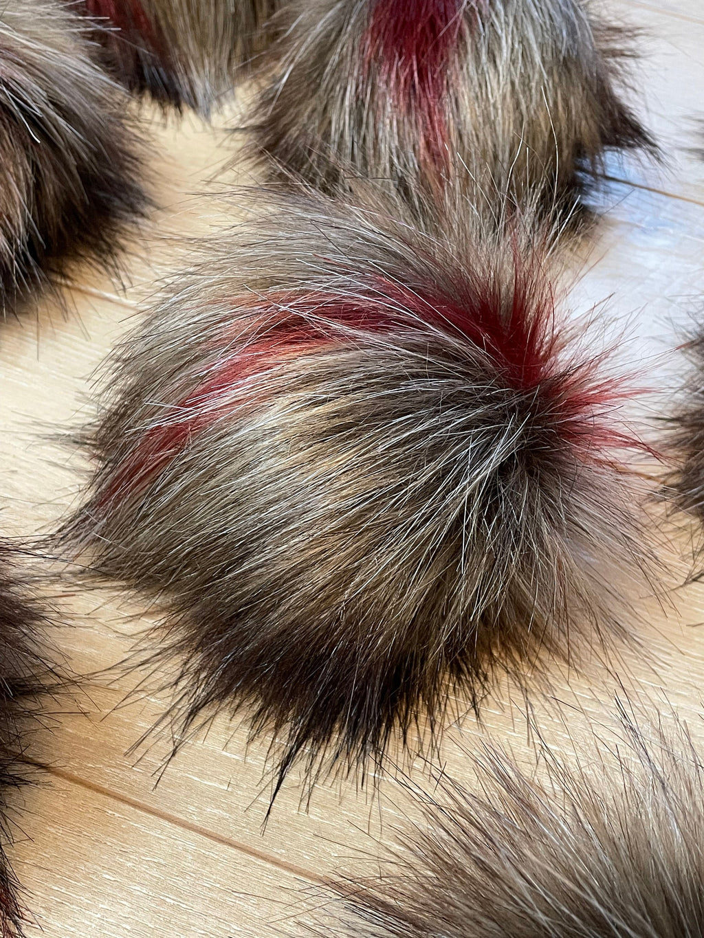 Redwood luxe faux fur Pom