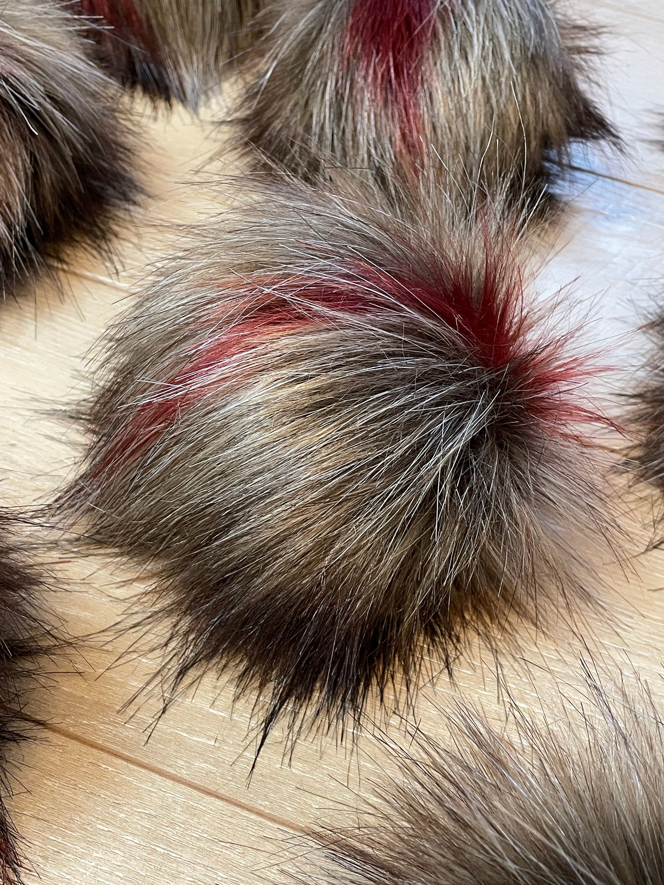 Redwood luxe faux fur Pom