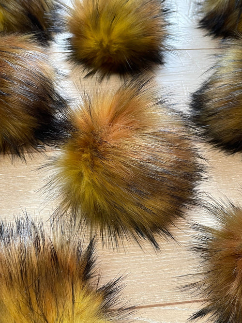 Autumn leaves luxe Pom