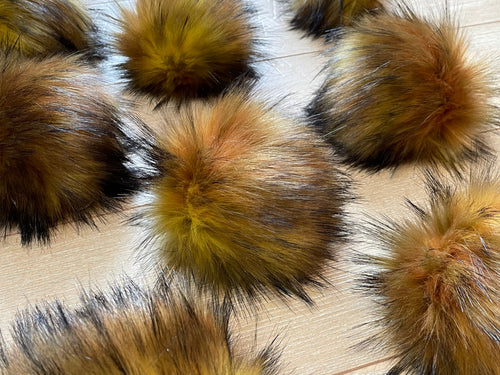 Autumn leaves luxe Pom