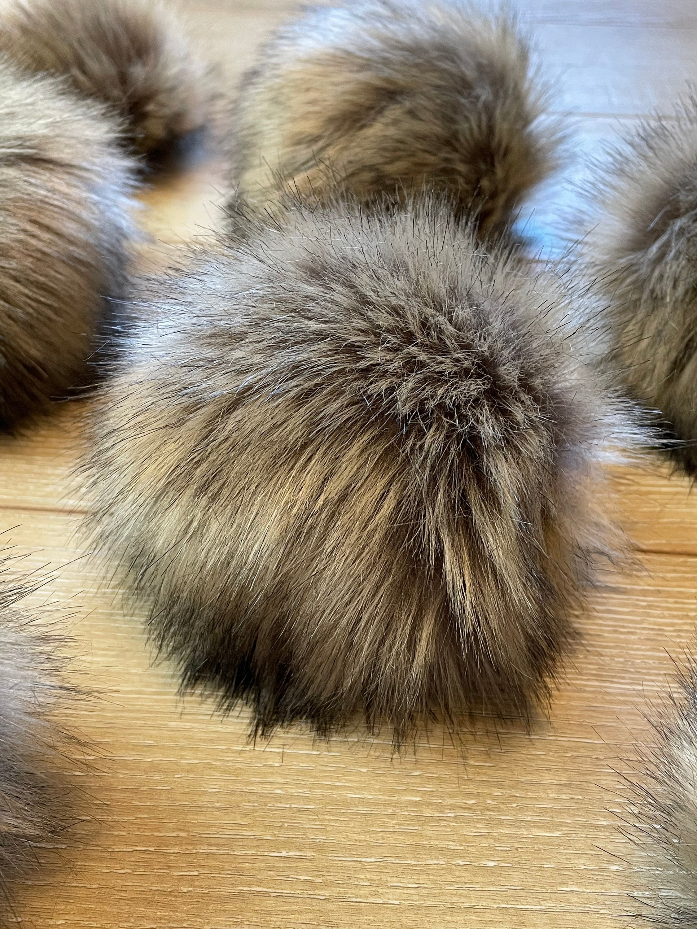 Bunny faux fur pom pom