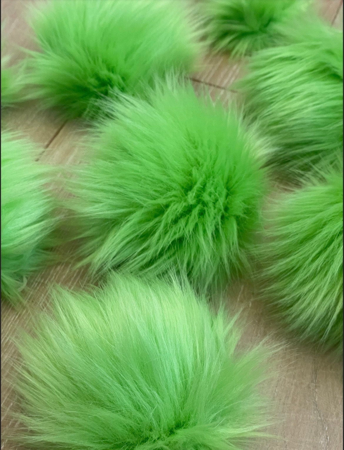 Lime green Pom