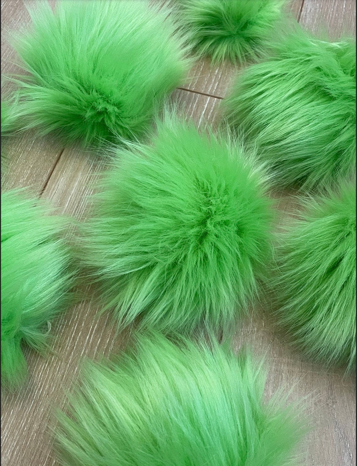 Lime green Pom