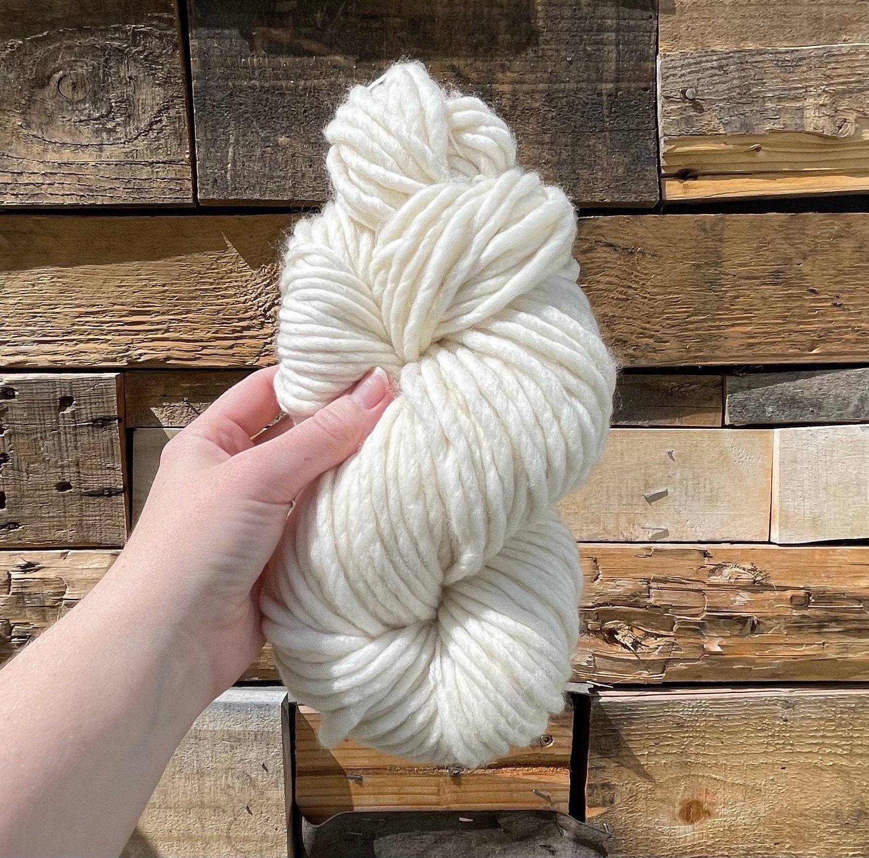 Natural super bulky merino wool yarn