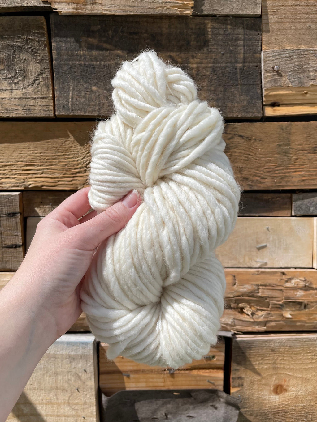 Natural super bulky merino wool yarn