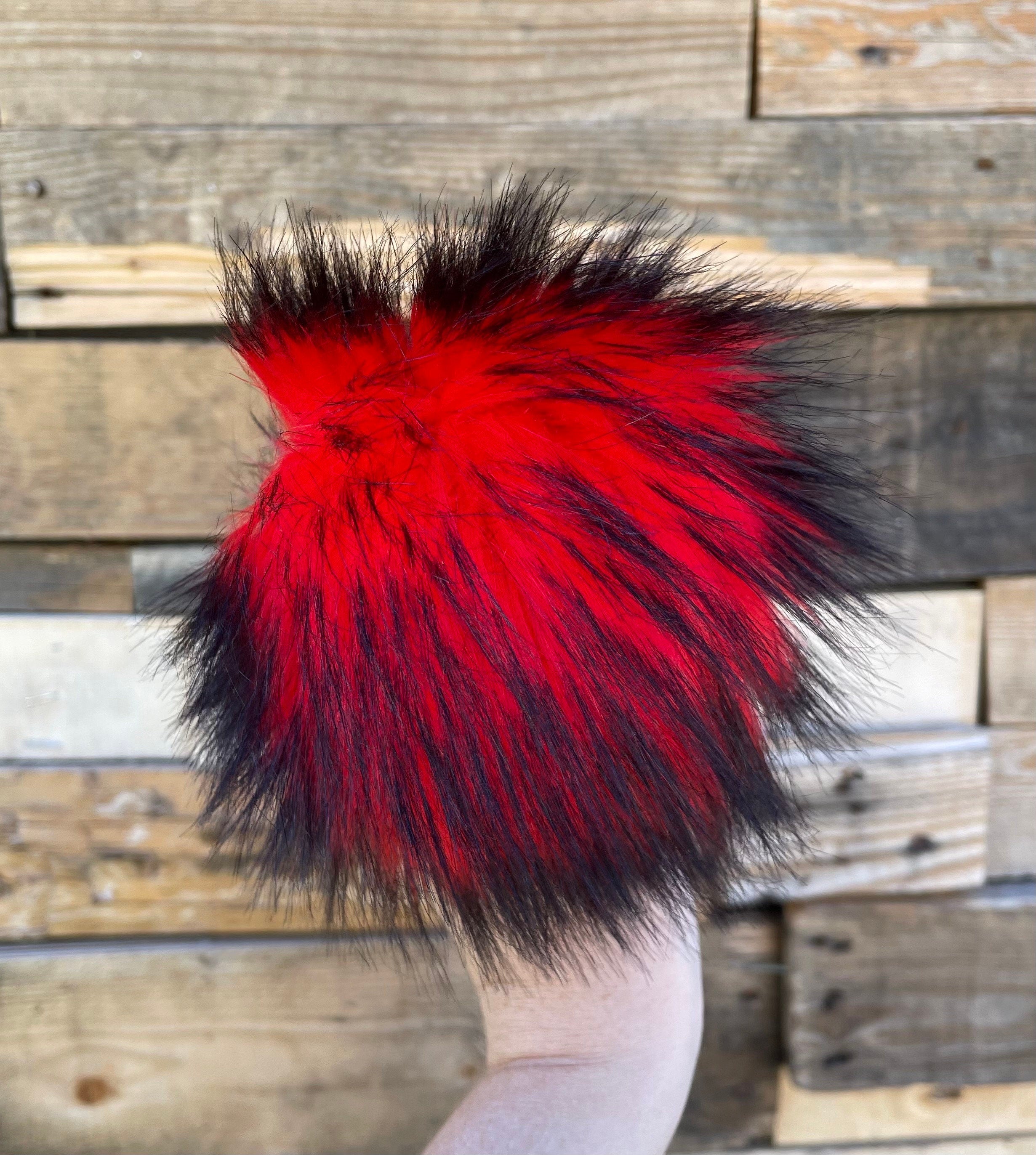 Red nights faux fur pom pom