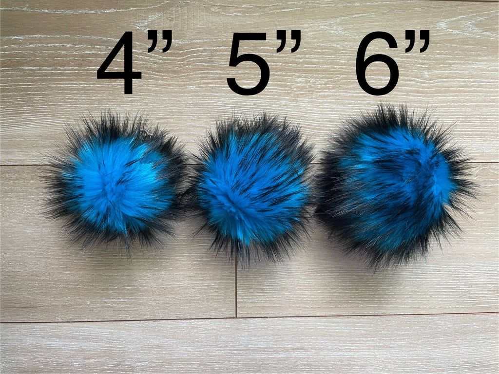 Blue nights faux fur pom pom
