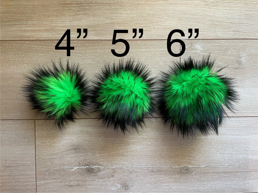 Green nights faux fur pom pom