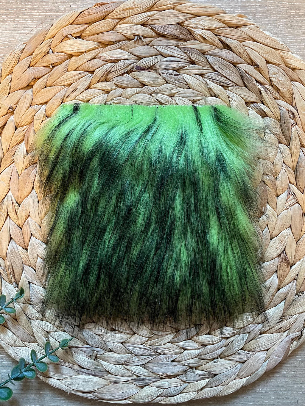 DIY Sour Apple SQUARE Faux fur Pom Pom