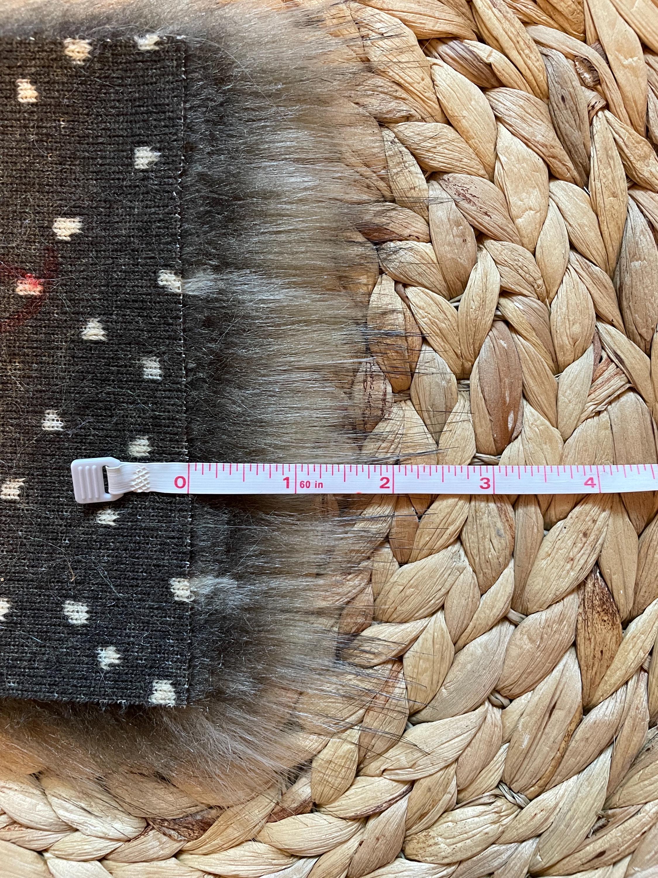 DIY Perfect SQUARE Faux fur Pom Pom