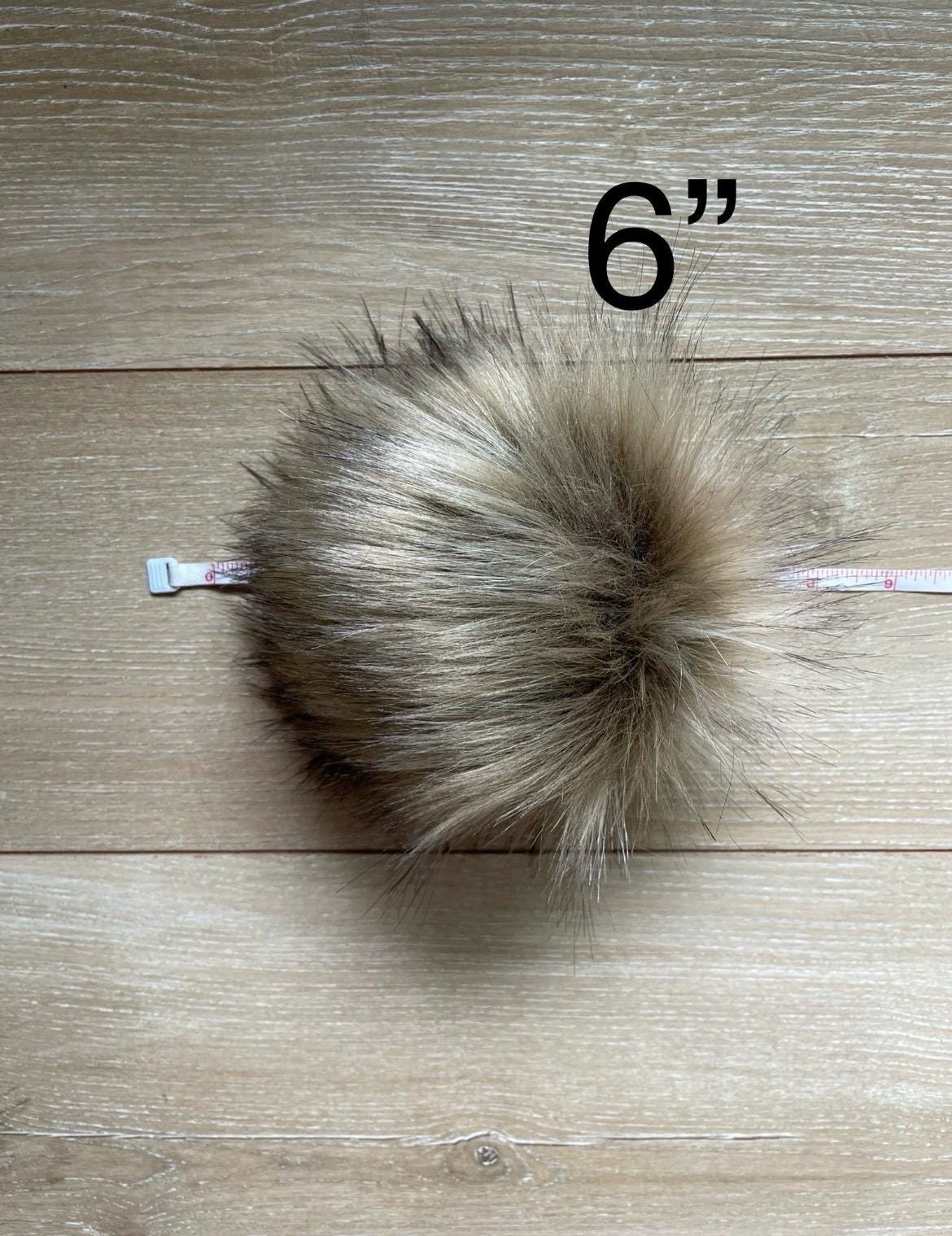 DIY Perfect SQUARE Faux fur Pom Pom