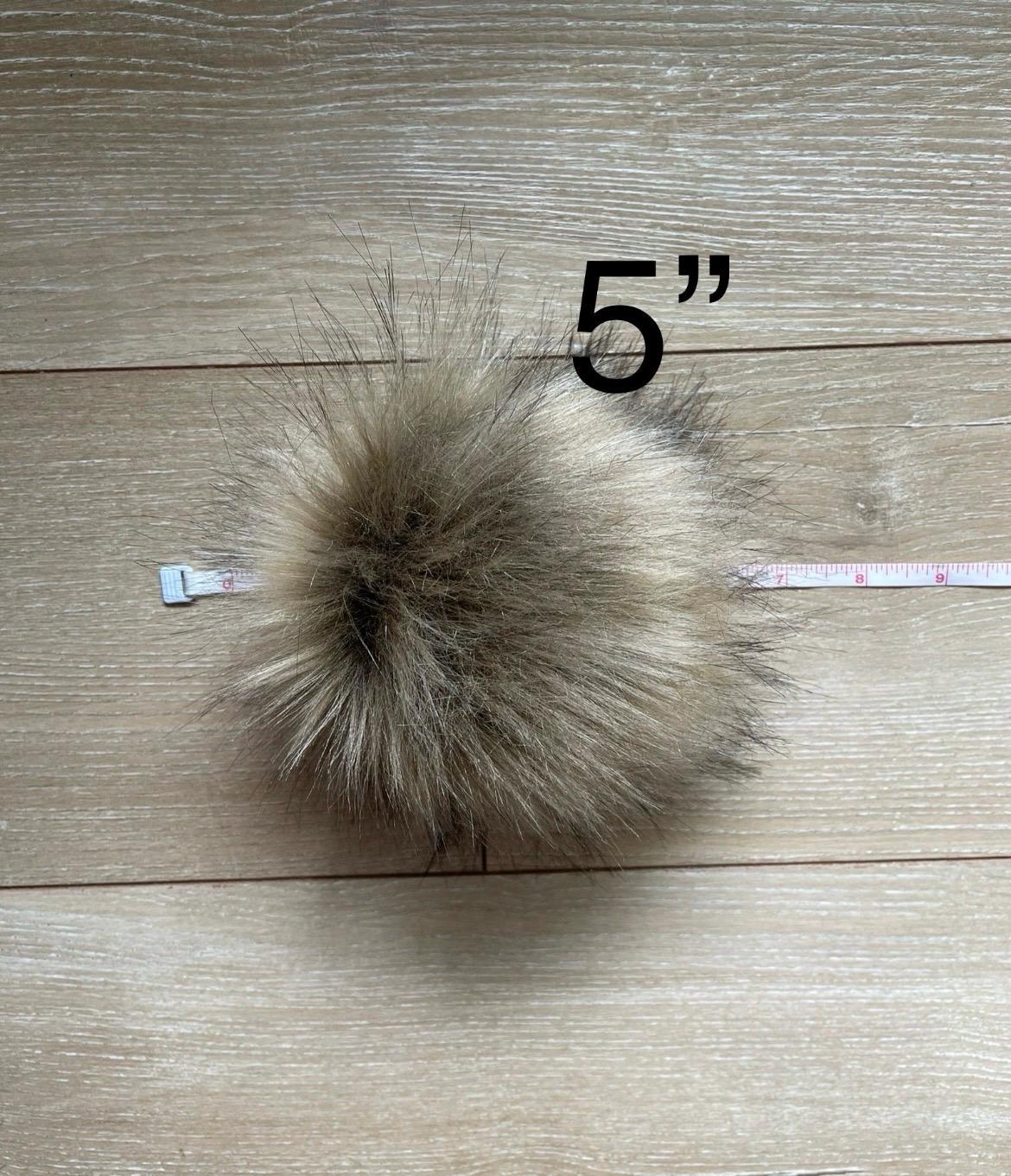 DIY Perfect SQUARE Faux fur Pom Pom
