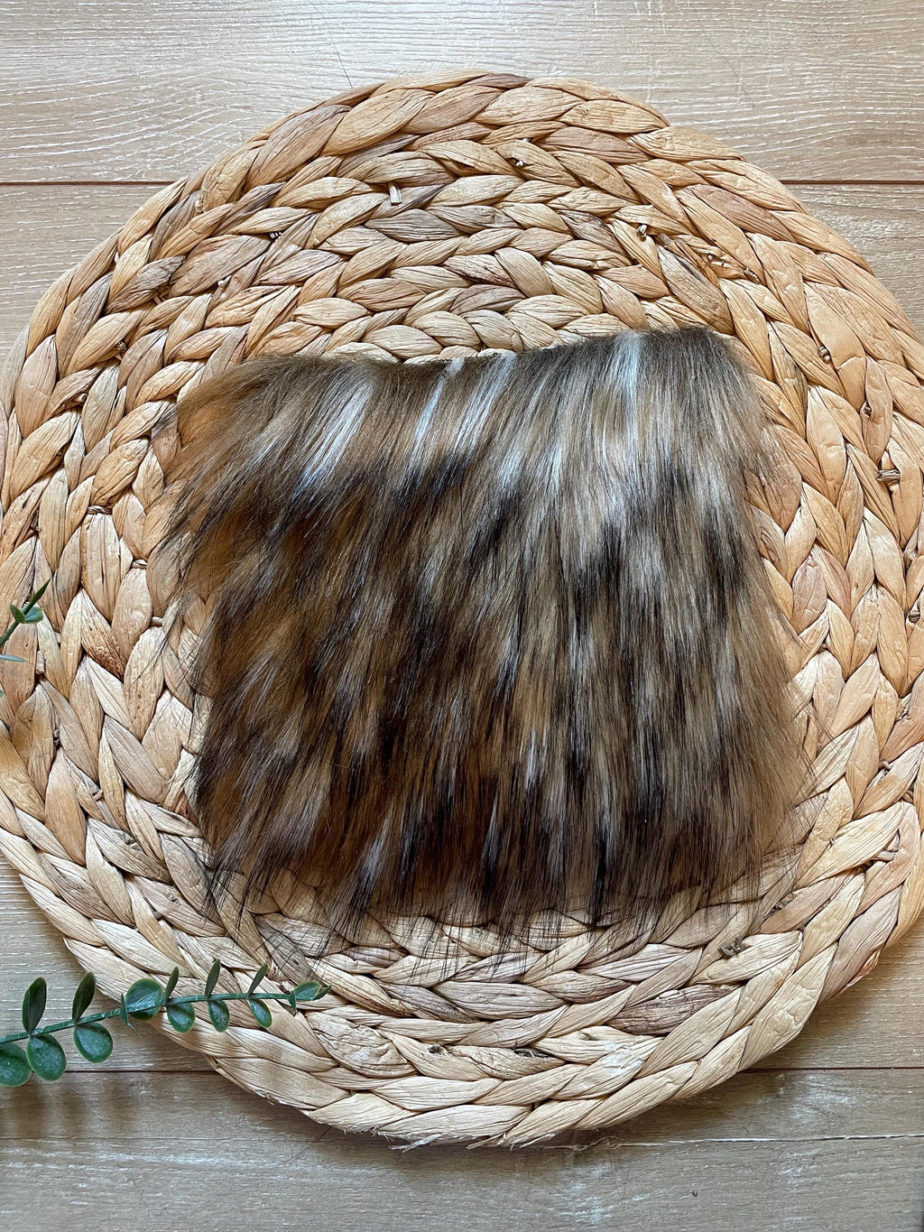 DIY Sabre tooth SQUARE Faux fur Pom Pom