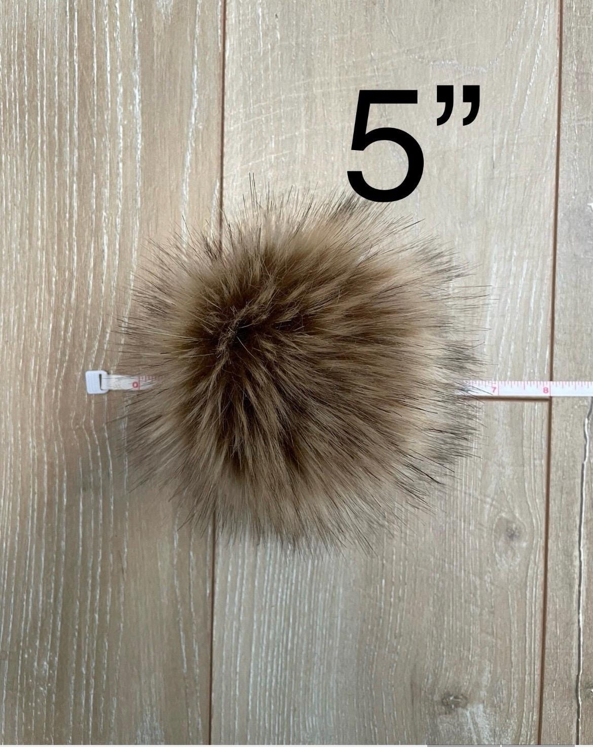 DIY Highland SQUARE Faux fur Pom Pom