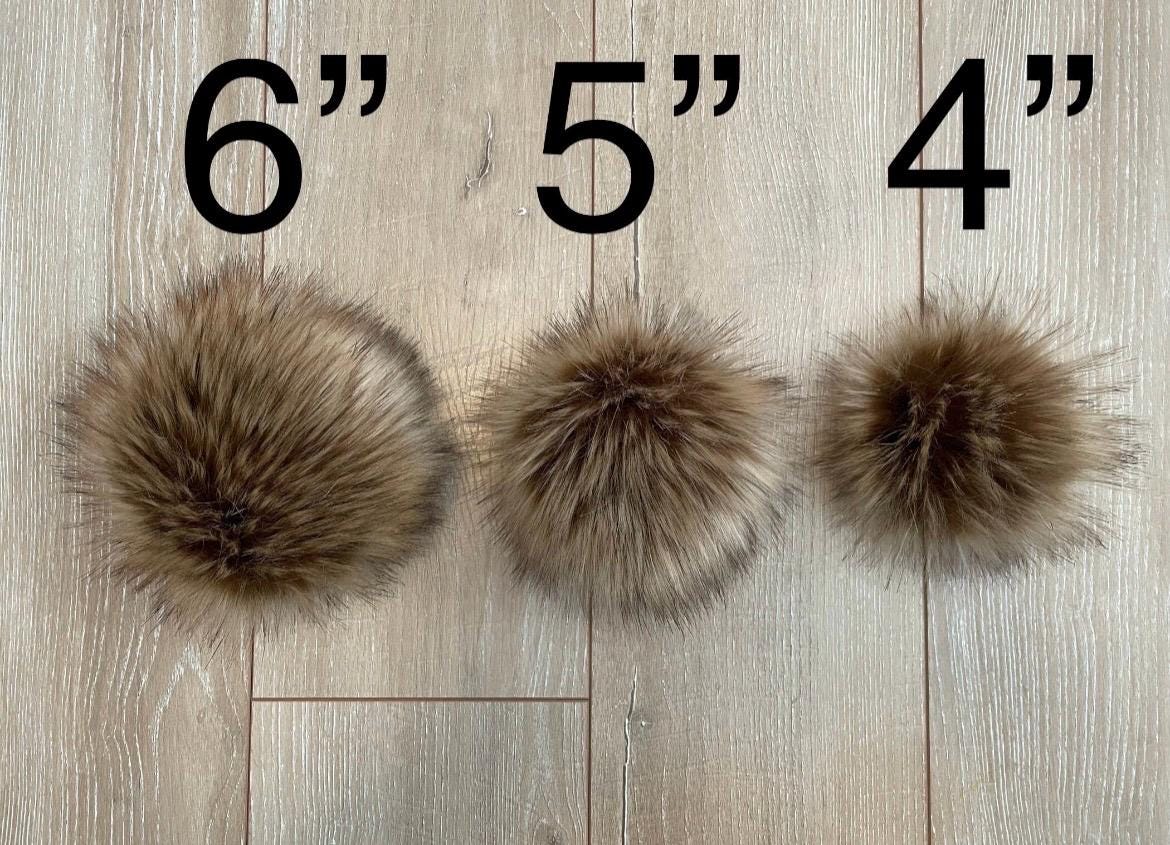 DIY Highland SQUARE Faux fur Pom Pom