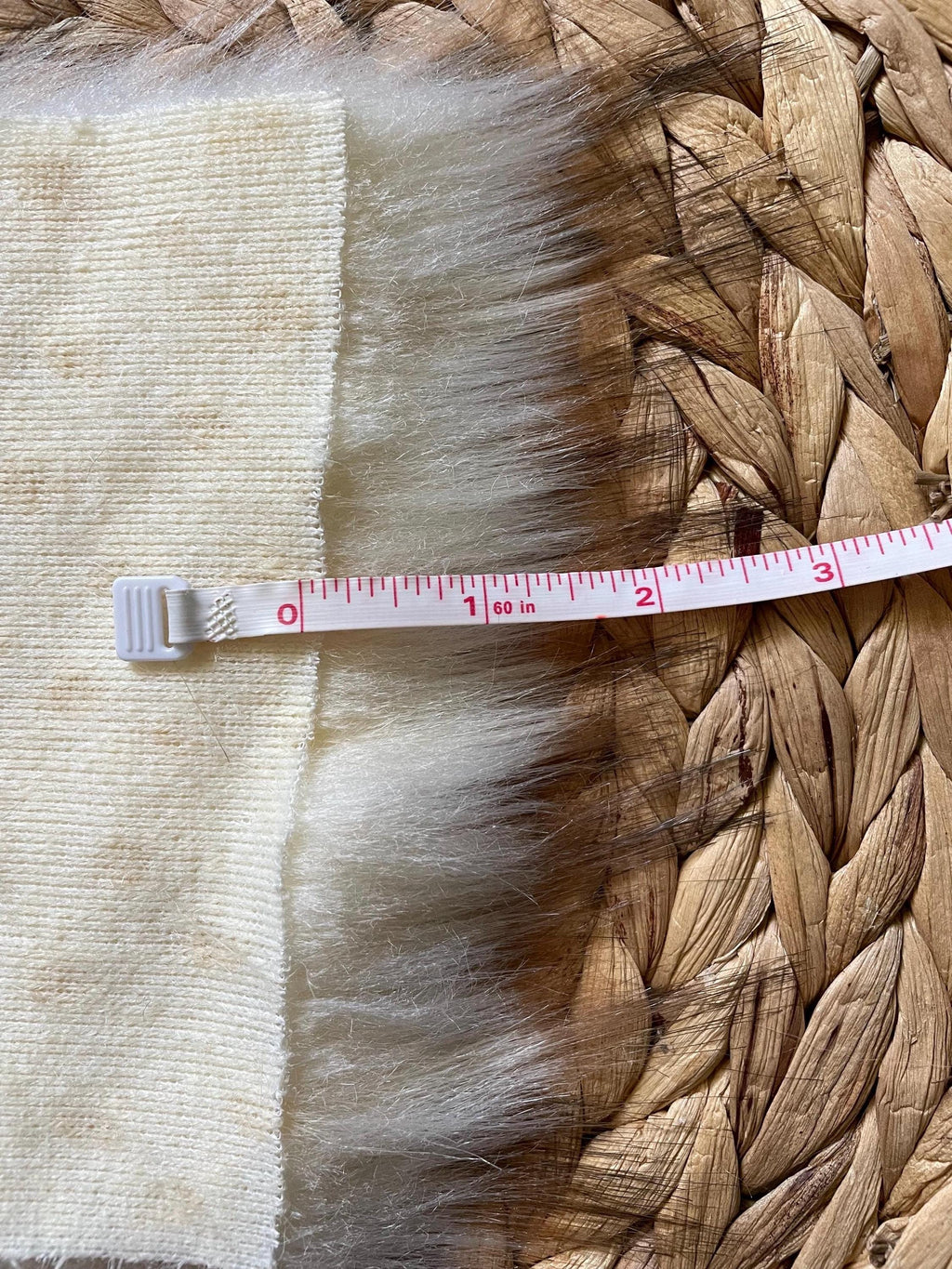 DIY Lynx SQUARE Faux fur Pom Pom