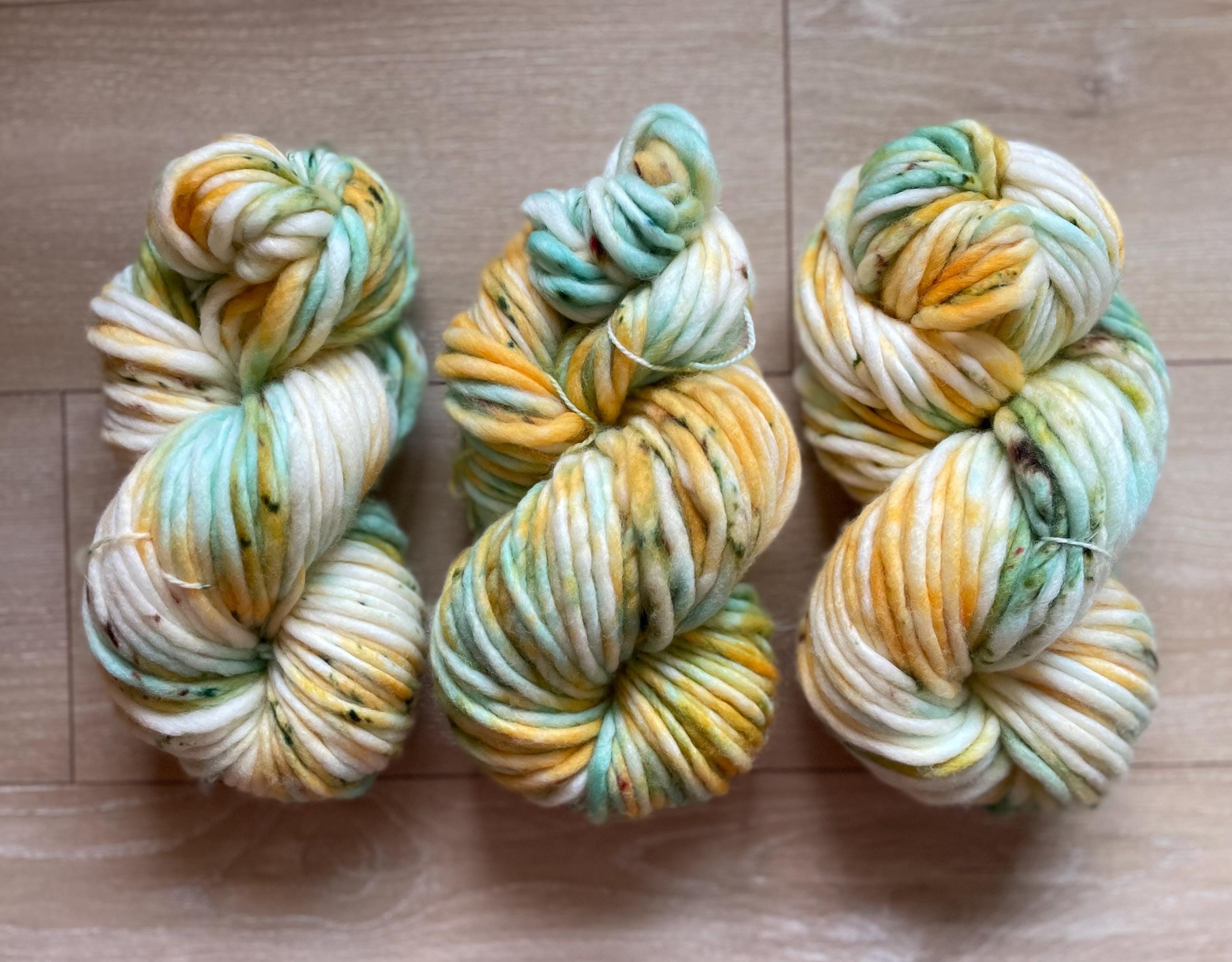 Summer skies Hand dyed super bulky merino wool, size 6 , 98 yards, natural, speckled, solid, multicolor, indie dye, superwash