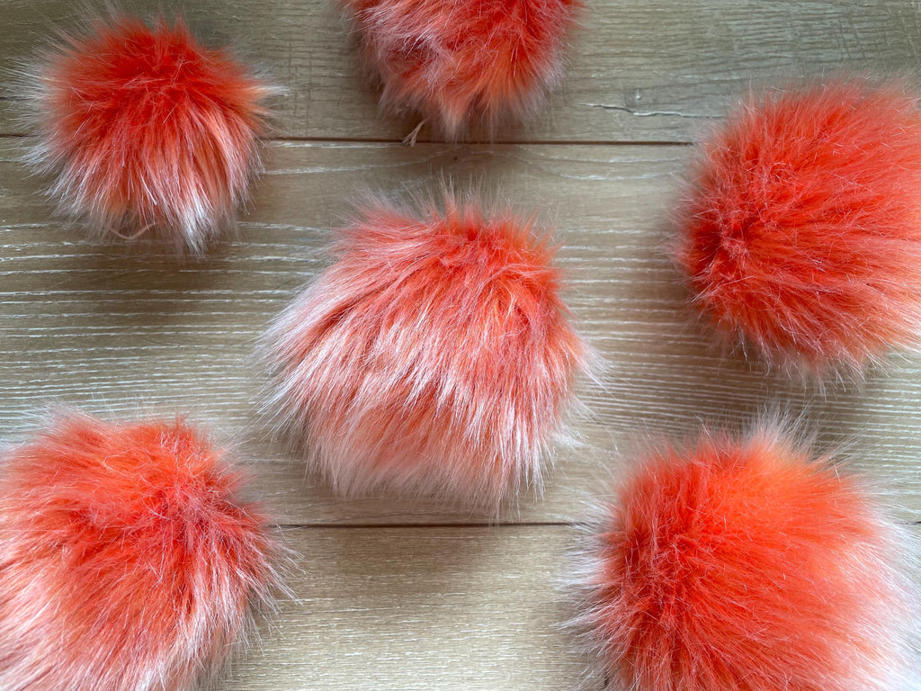 Orange pearl Pom