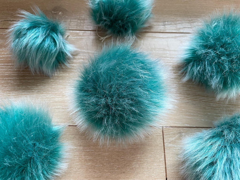 Sage pearl Pom