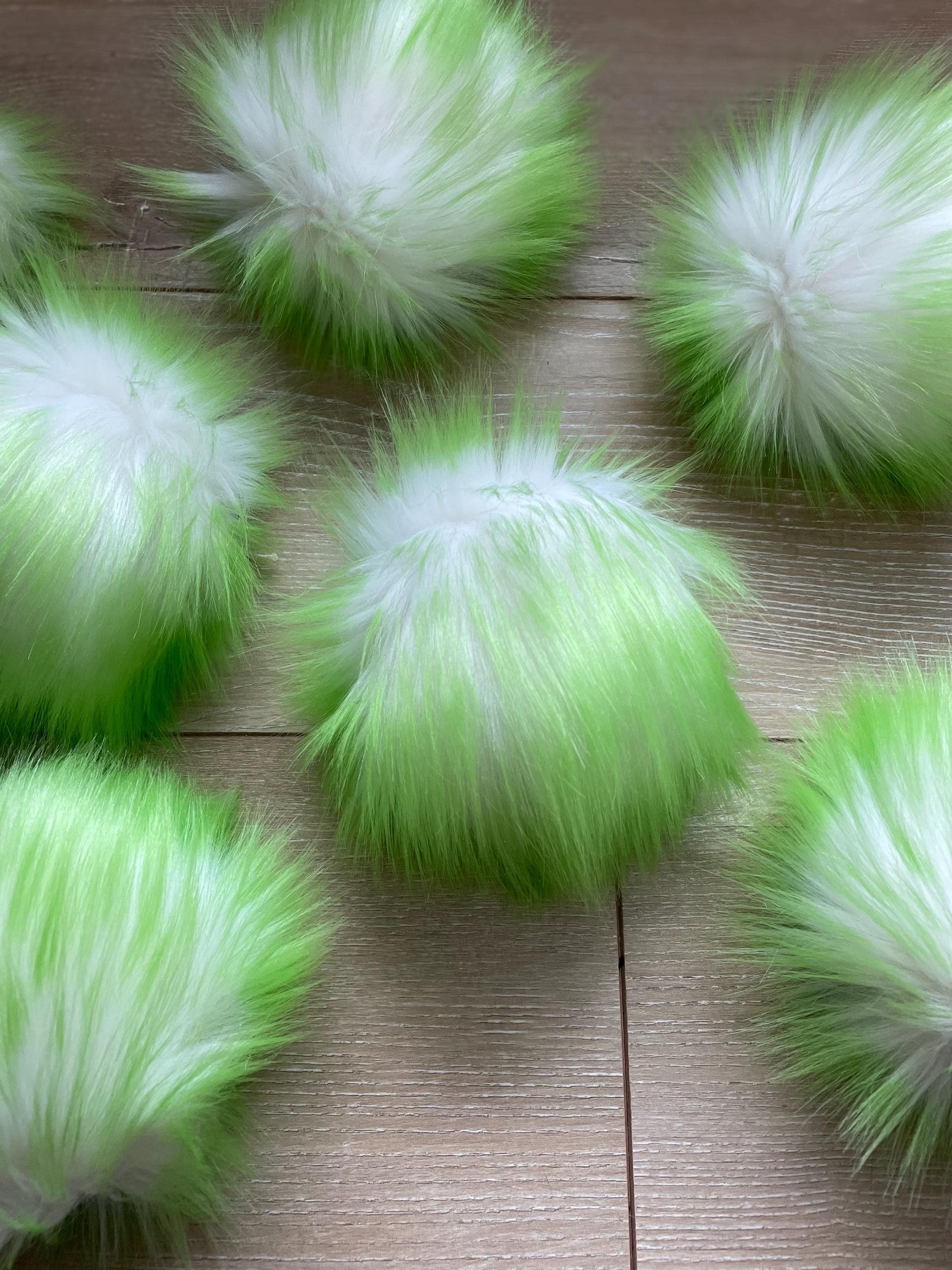 Lime green tips Pom