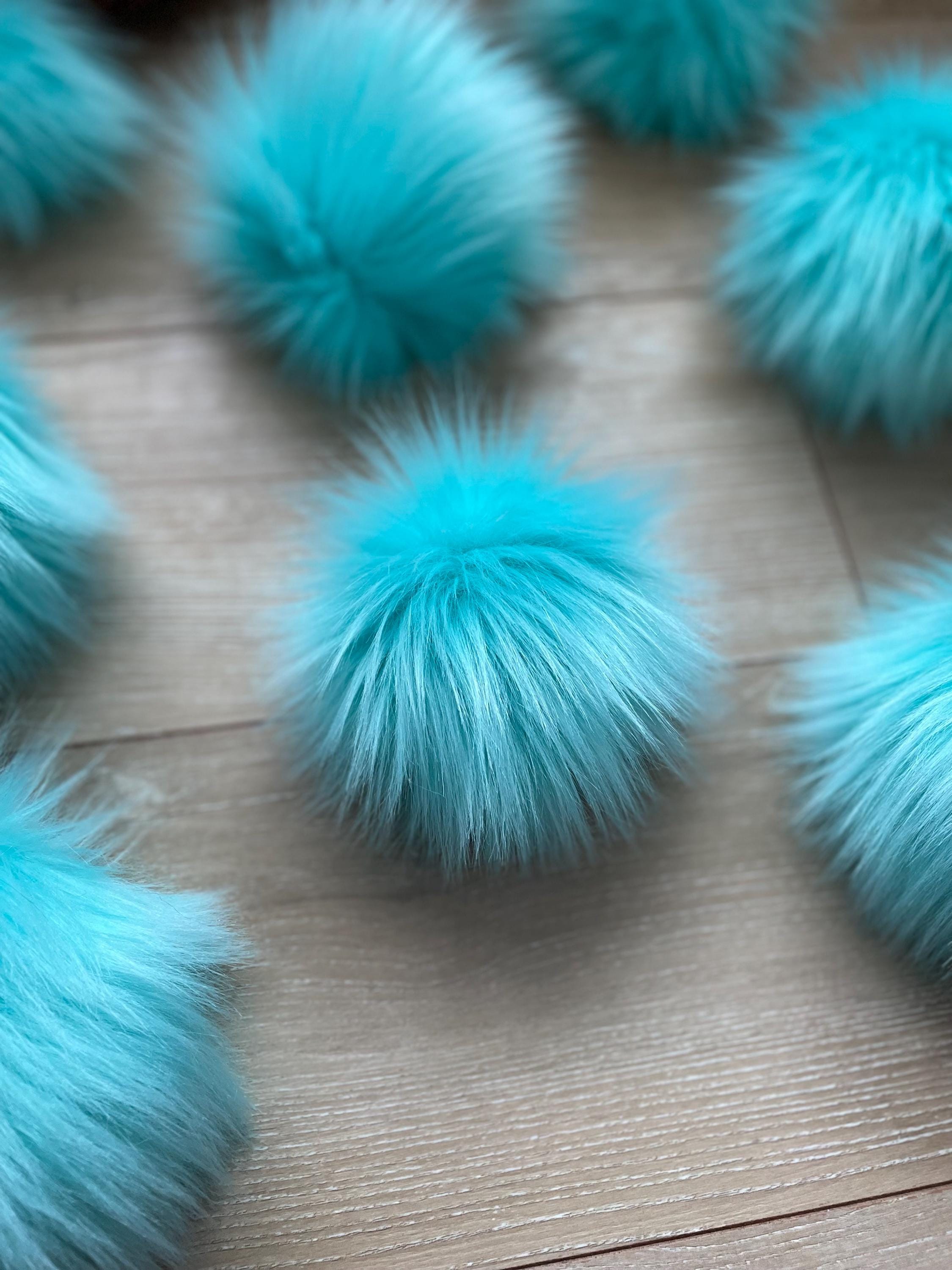 Aqua Faux fur Pom Pom