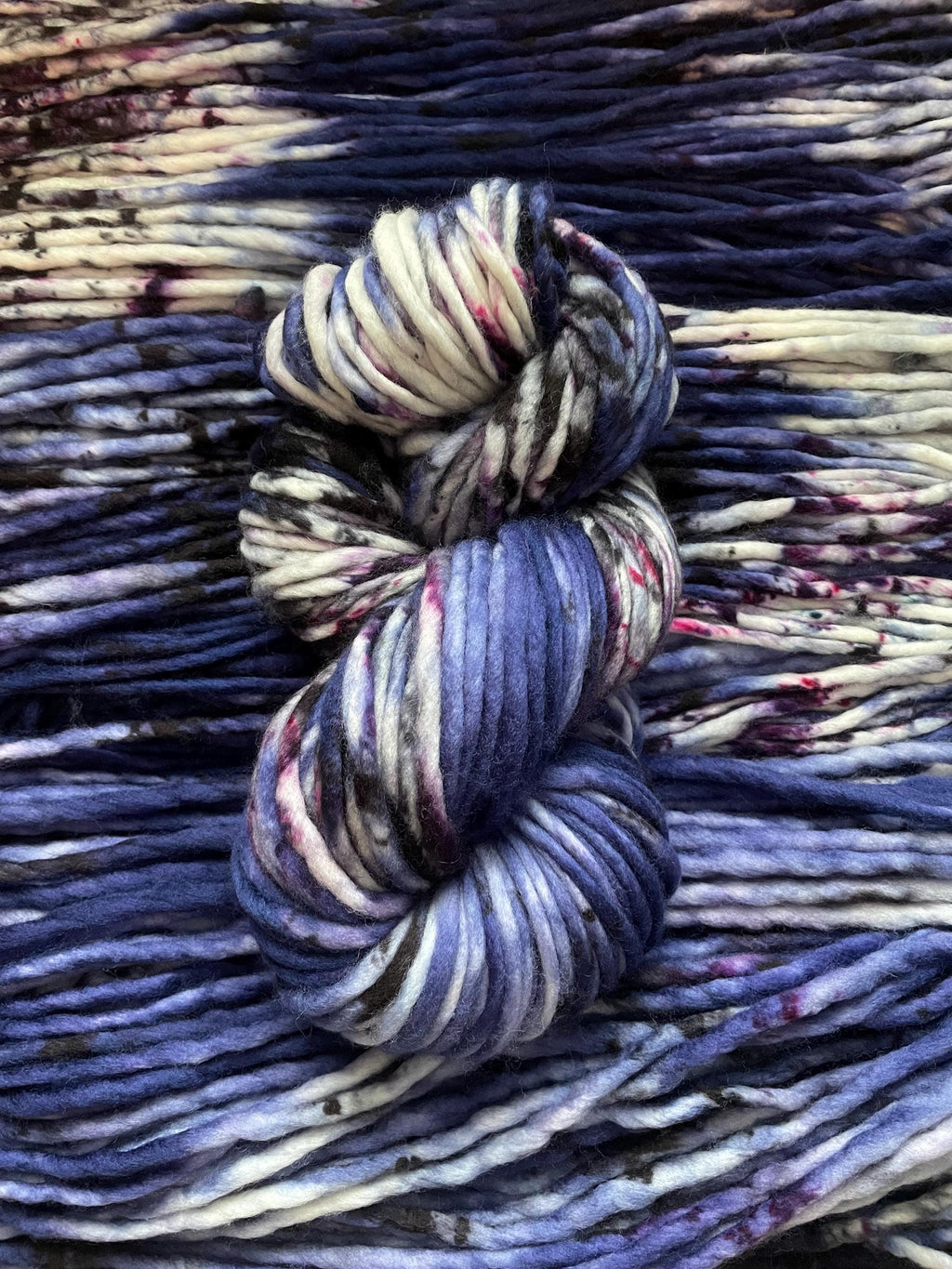 Violet eyes Hand dyed super bulky merino wool, size 6 purple blue, speckled, solid, multicolor, indie dye, superwash