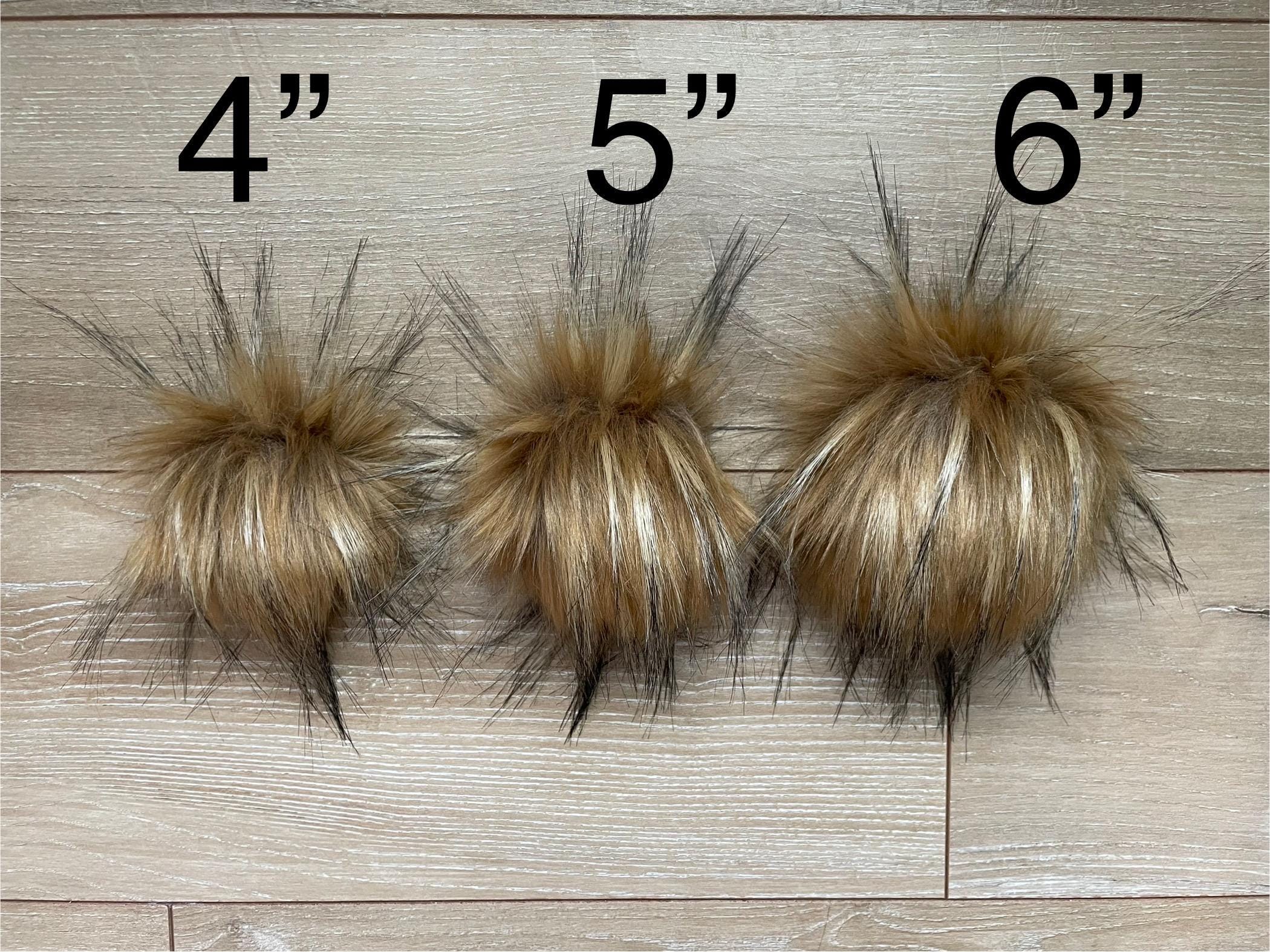 Crème brûlée Faux fur Pom Pom