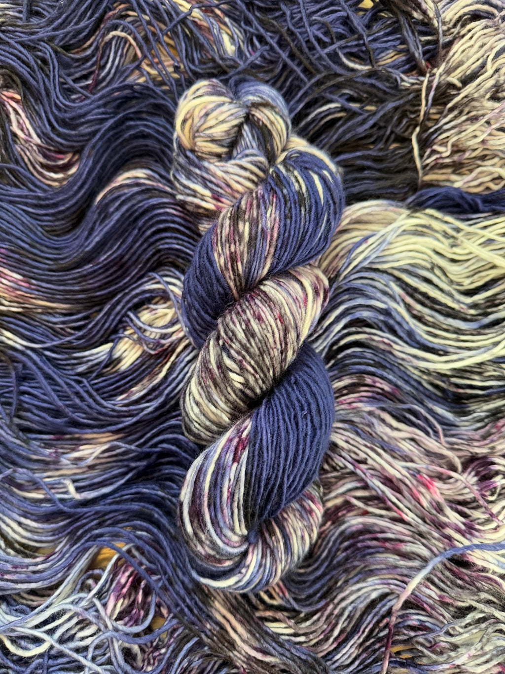 Violet eyes hand dyed (worsted/aran) merino wool yarn
