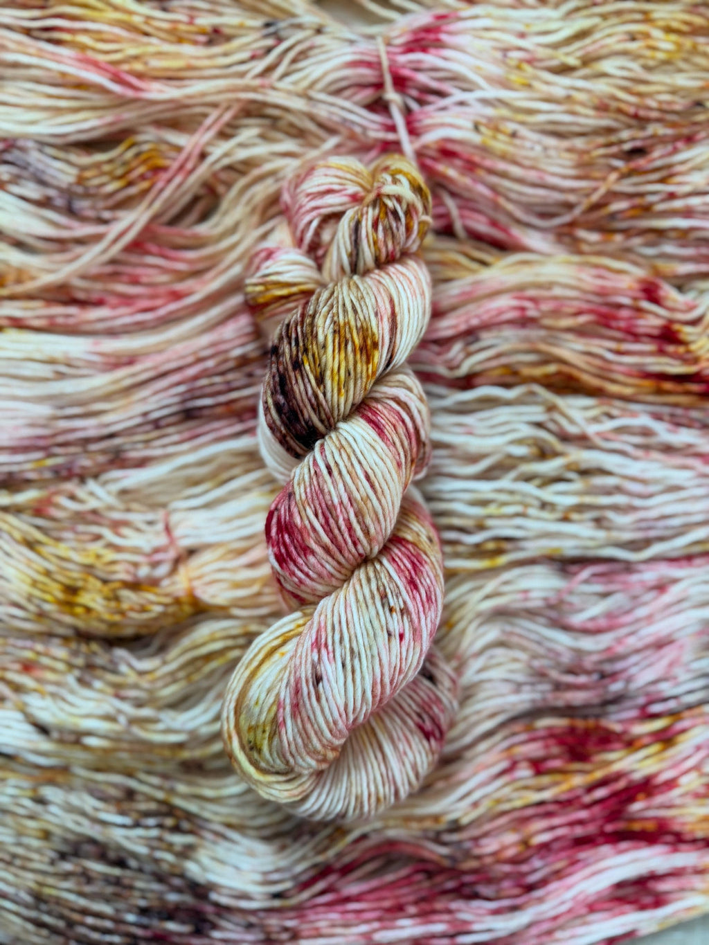 Morrigan hand dyed (worsted/aran)