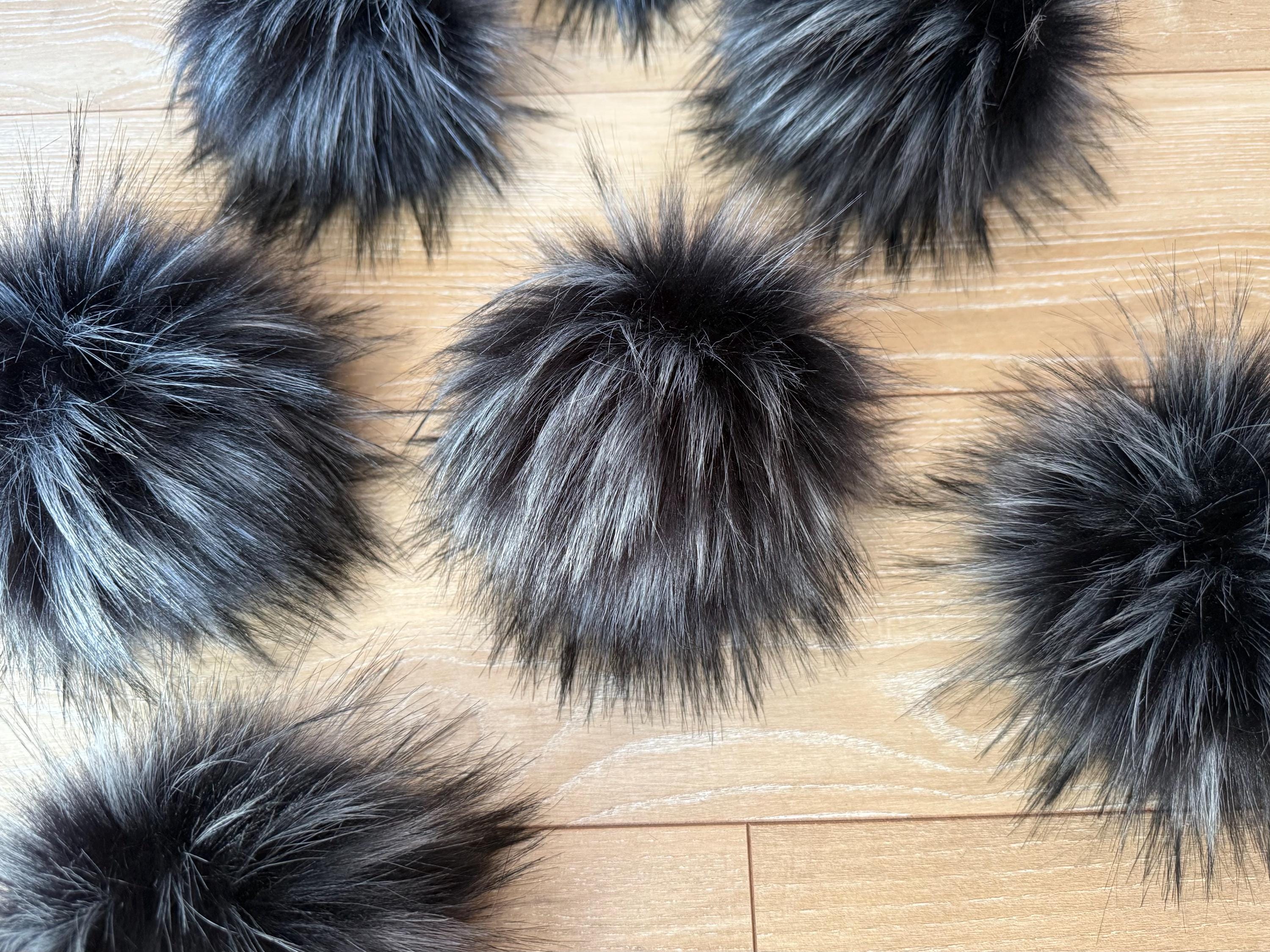 Black cat Luxe faux fur pom pom