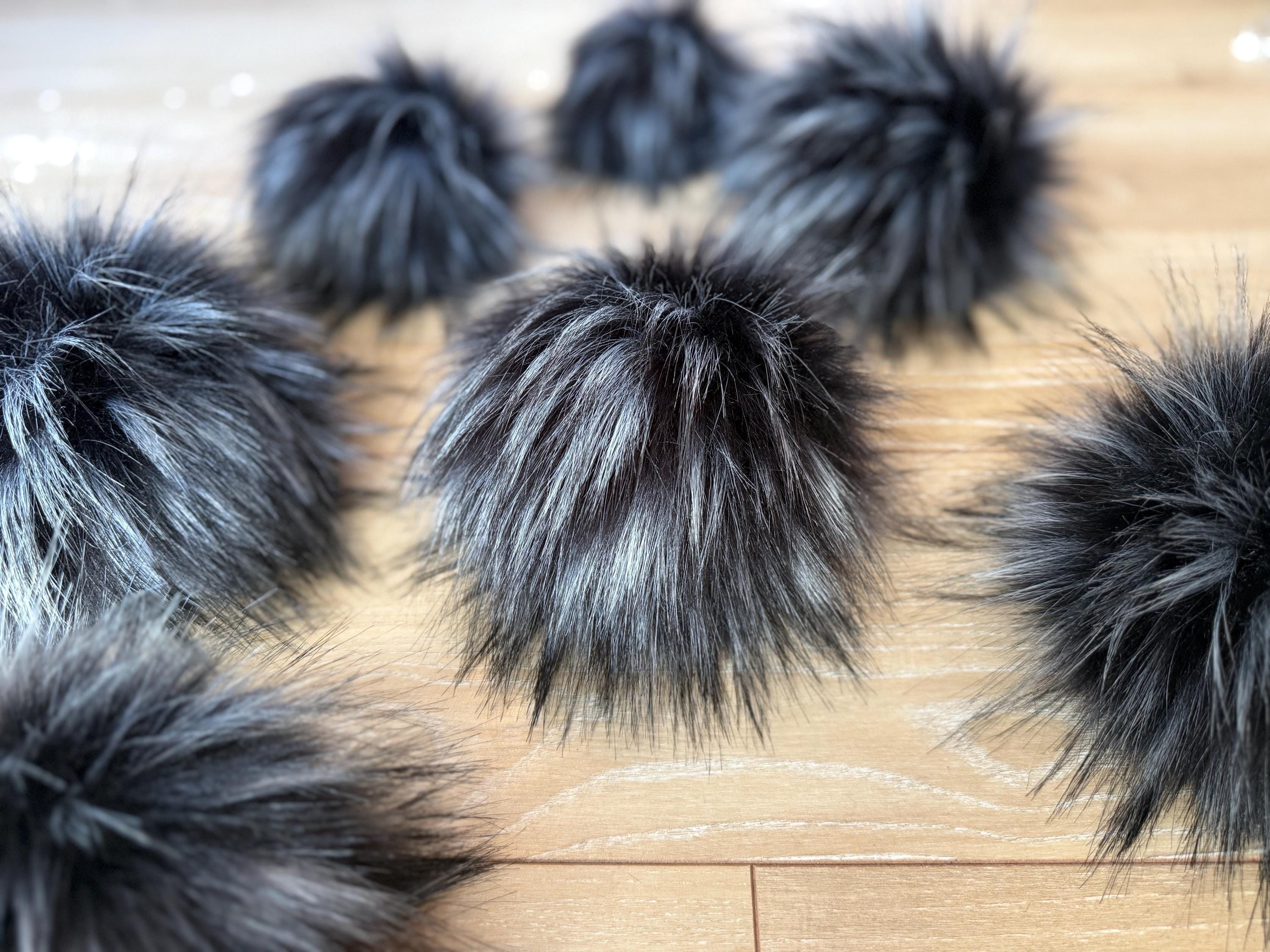 Black cat Luxe faux fur pom pom