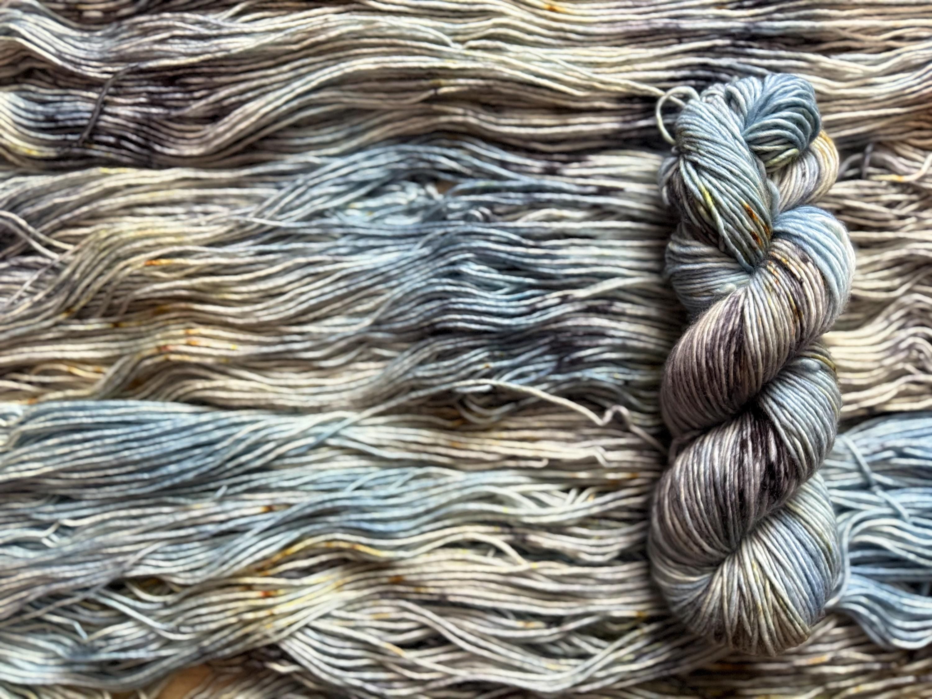 Feyre darling hand dyed (worsted/aran) merino wool yarn