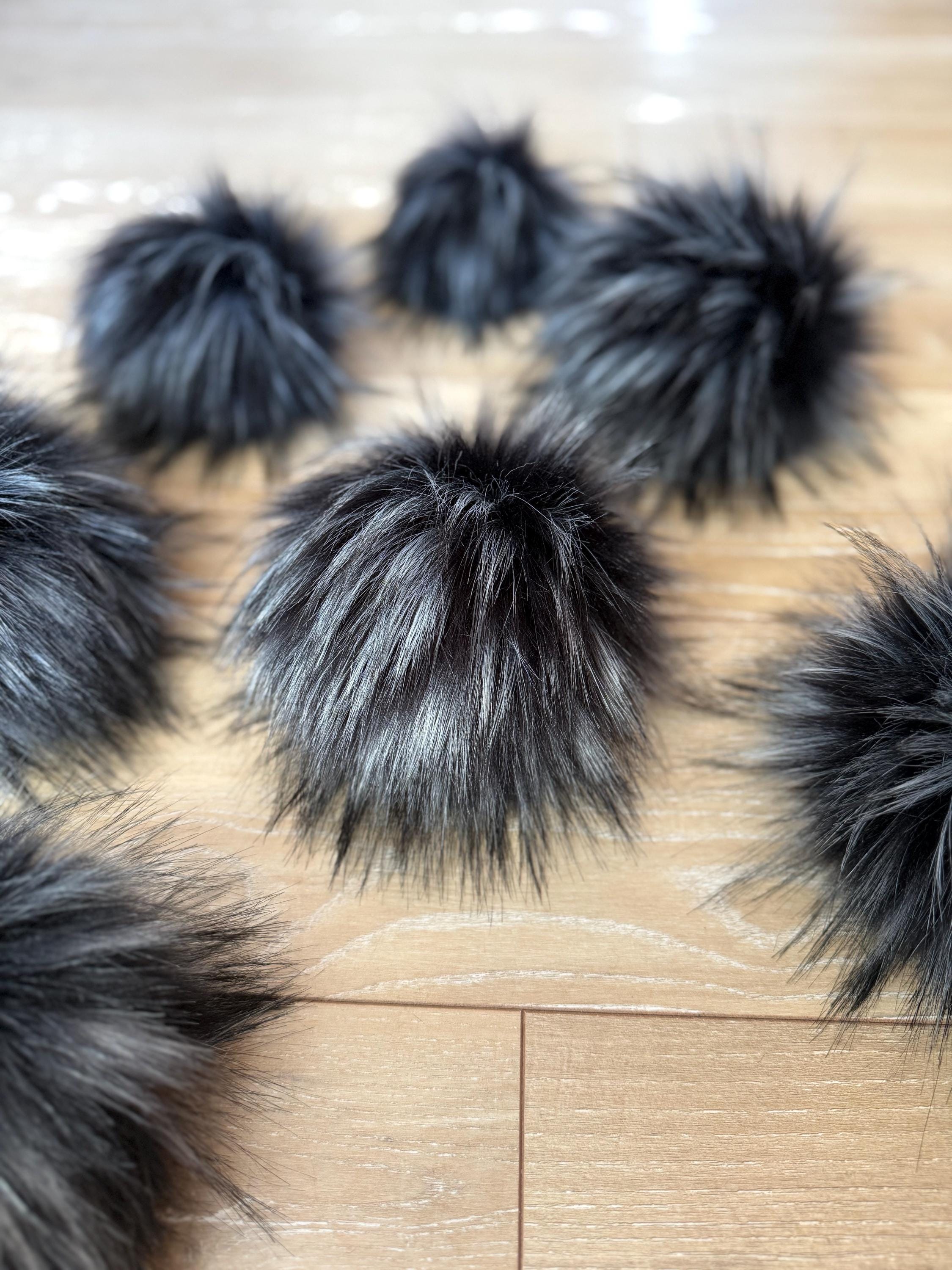 Black cat Luxe faux fur pom pom