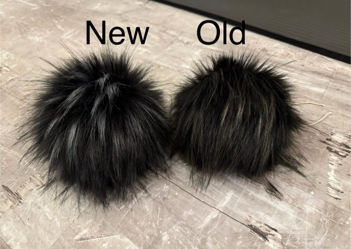 Black cat Luxe faux fur pom pom