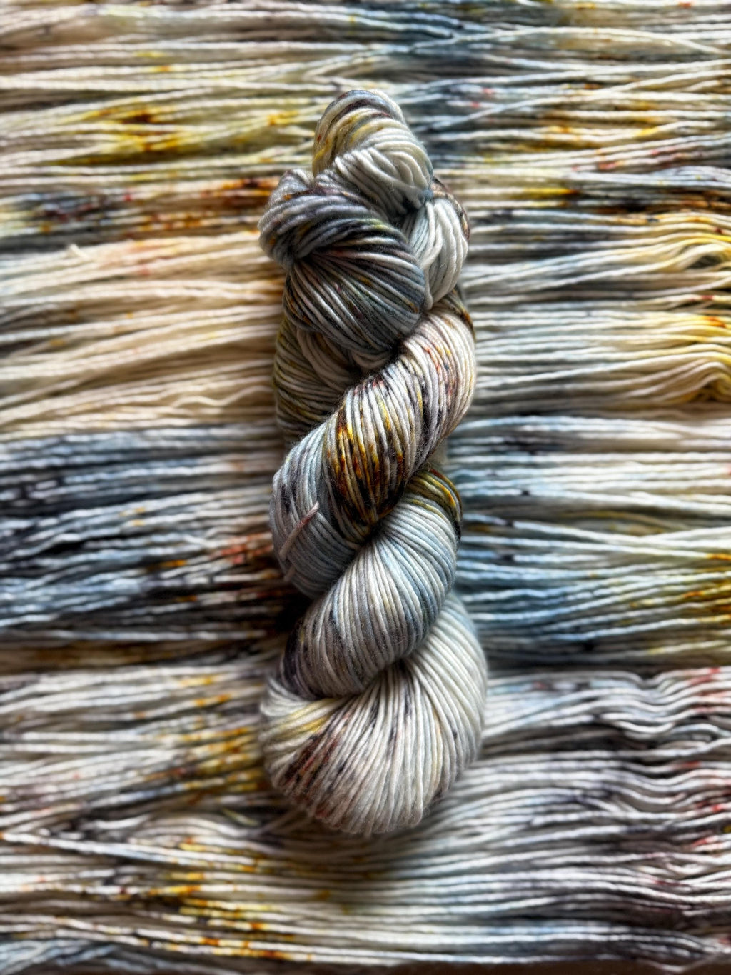 Nesta hand dyed (worsted/aran)