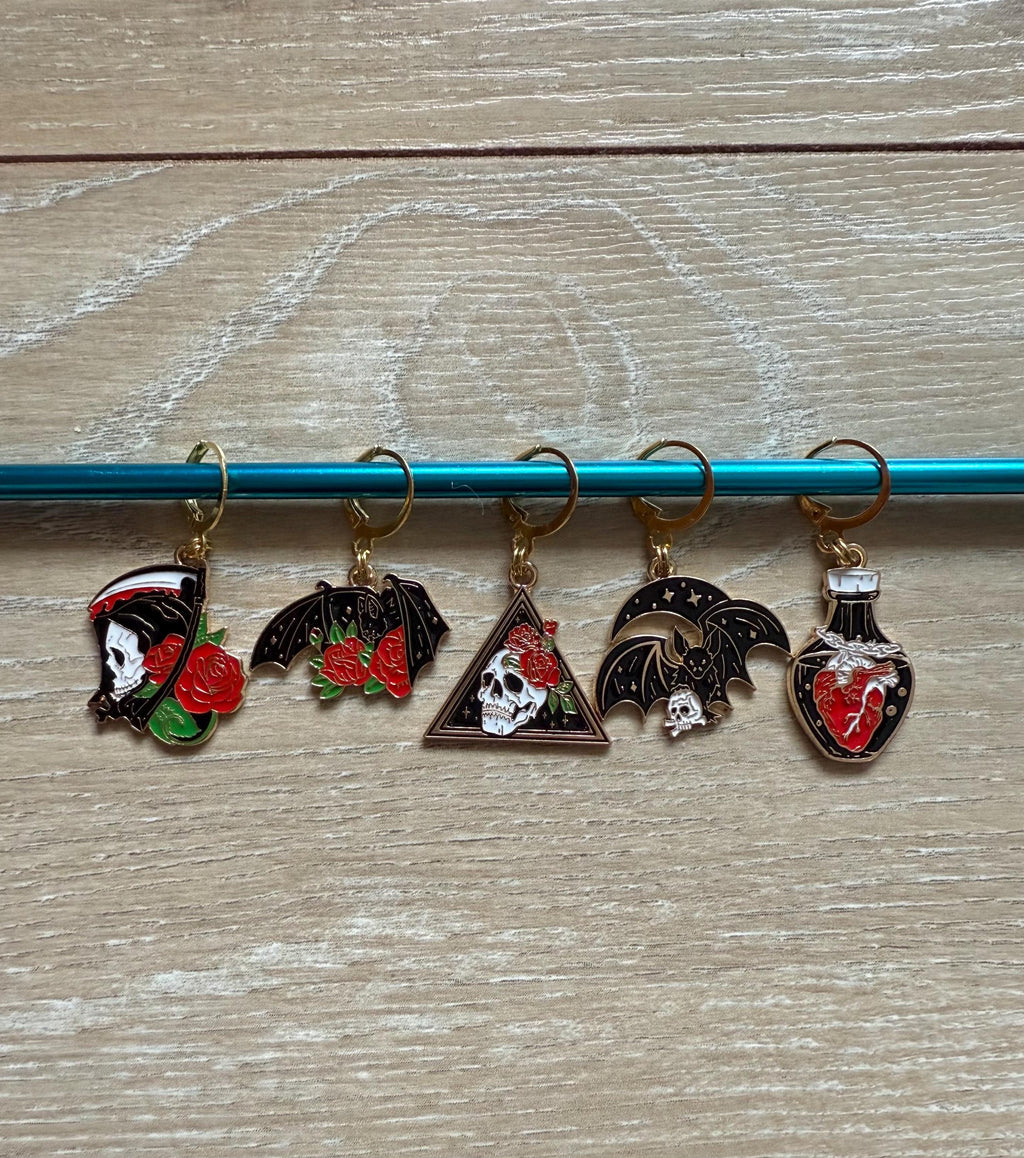 Stitch markers, crochet, knit, gold plated, round clasp, 5 pack, skull, red rose, knitting, open and closet, gothic, emo, goth, dark, black
